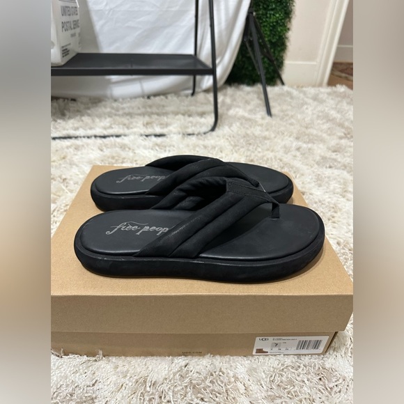 ❤️COPY - Free People Wonderland Thong Sandal - Picture 4 of 11